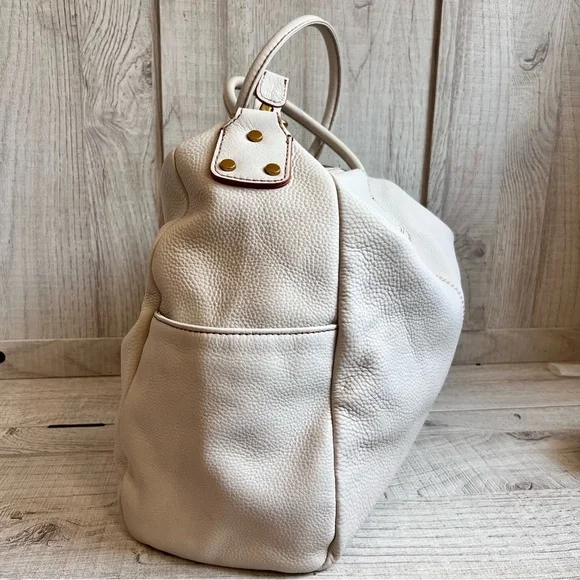 Hobo Sheila Large Satchel W Guitar Strap In Powder White - Picture 9 of 16